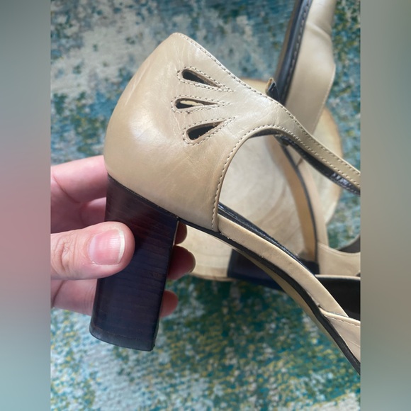 Vintage 90s Eitenne Aigner Vow tan leather ankle strap mary janes, size 8.5M - Picture 11 of 15